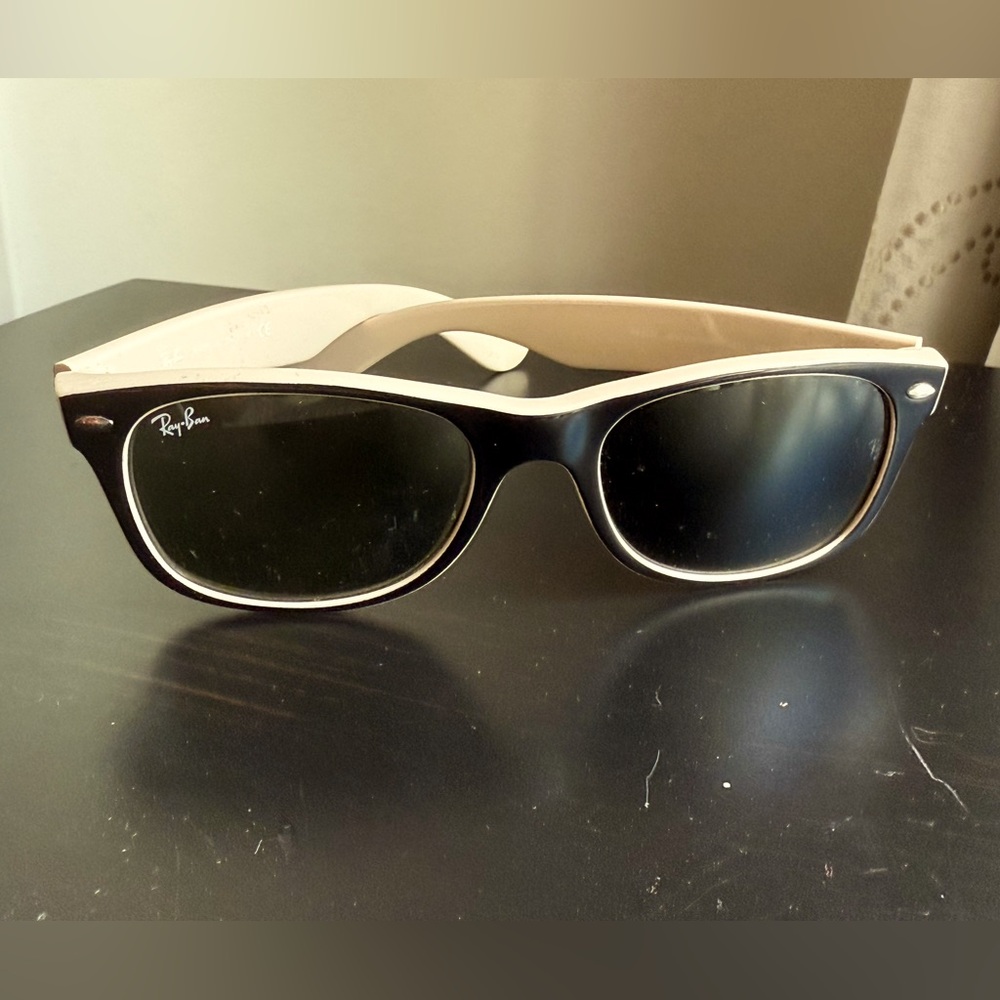 Ray-Ban New Wayfarer authentic 2132 model